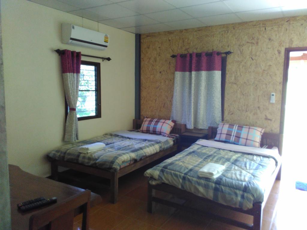 Ban Suan Sukjai Mae Sariang Hotell Exteriör bild