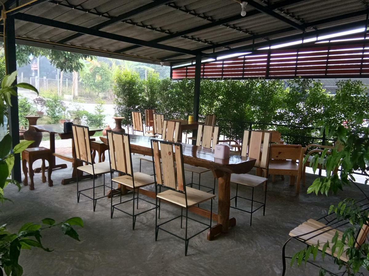 Ban Suan Sukjai Mae Sariang Hotell Exteriör bild